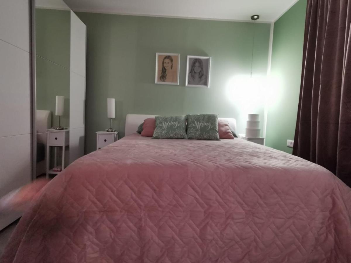 וולה לוקה Apartment With Garden מראה חיצוני תמונה